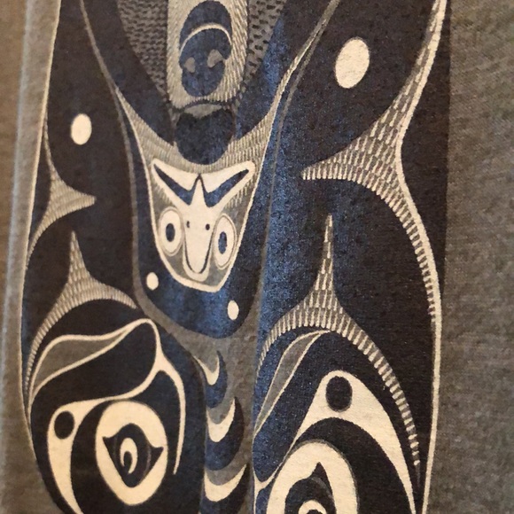 Indigenous Artist T-shirt - Picture 4 of 8